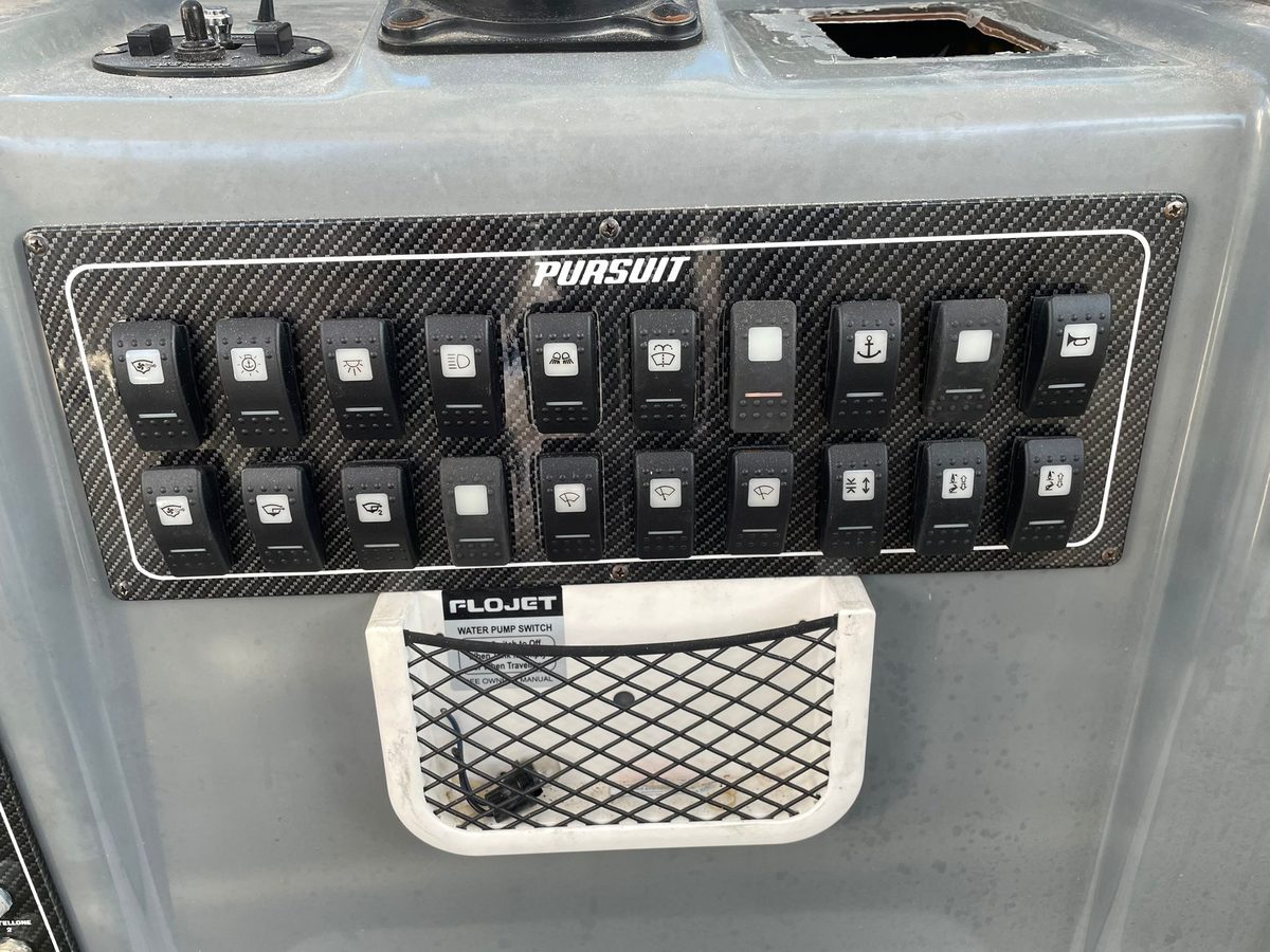 Pannello switch carbon