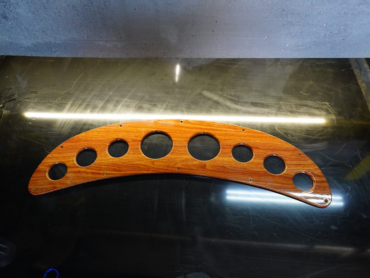 Quadro elettrico finitura effetto legno